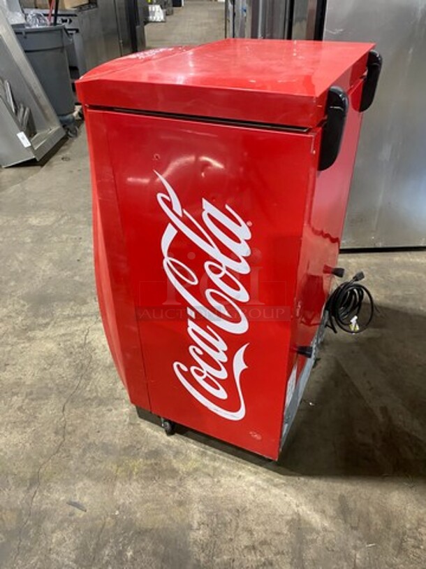 Frigoglass Countertop Mini Fridge! With Front And Top Access Doors! With Poly Racks! Model: IMPULSECHESTCOOLER SN: CN298373725 120V 60HZ 1 Phase - Image 4 of 7