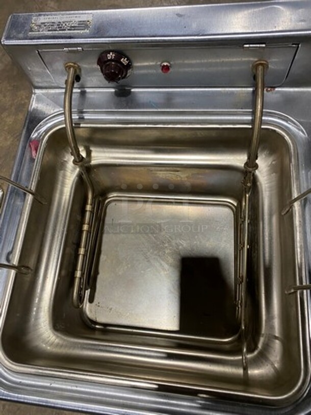 General Electric Hot Point Countertop Electric Powered Deep Fat Fryer! With Backsplash! All Stainless Steel! On Small Legs! Model: HK3D 240V - Image 5 of 6