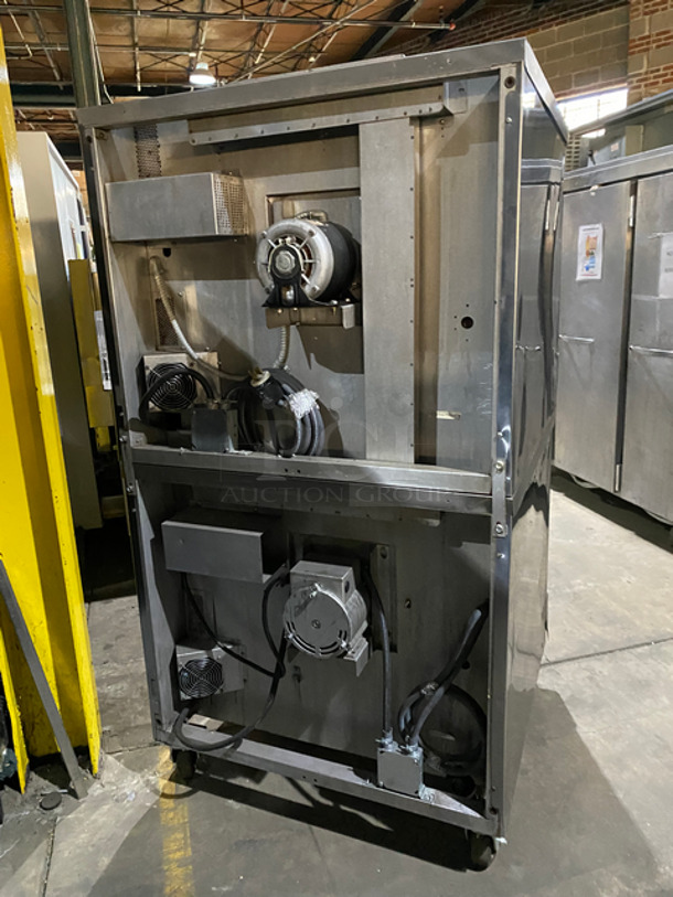Blodgett Commercial Electric Powered Double Deck Convection Oven! With 1 View Through Door And 1 Solid Door! With Metal Oven Racks! All Stainless Steel! On Casters! 2x Your Bid Makes 1 Unit! - Image 4 of 8