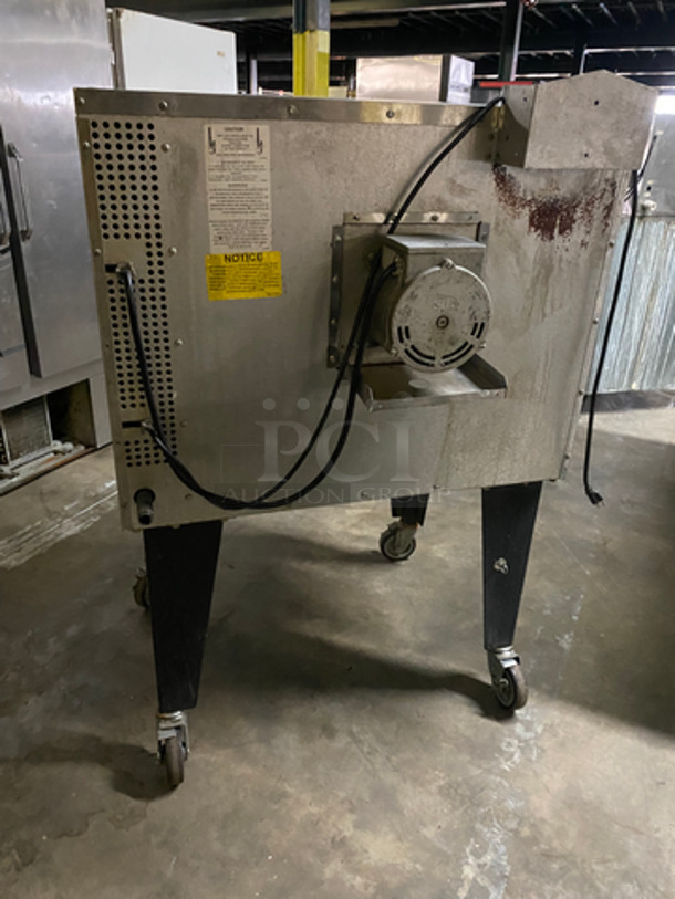 Southbend Commercial Natural Gas Powered Convection Oven! With 2 View Through Doors! With Metal Oven Racks! All Stainless Steel! On Casters! B Series! - Image 3 of 7