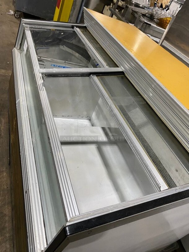 Hussmann Commercial Ice Cream Freezer Merchandiser w/ 2 Sliding Doors! - Image 5 of 7