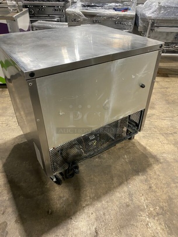 True Commercial 2 Door Lowboy/Worktop Cooler! With poly Coated Racks! All Stainless Steel! On Casters! Model: TUC36 SN: 13508645 115V 60HZ 1 Phase - Image 3 of 7