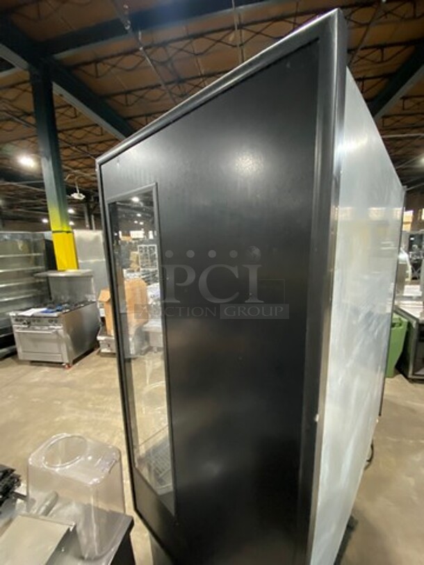 2017 Hydra Kool Commercial Refrigerated Open Grab-N-Go Display Case! Solid Stainless Steel! Model: KGHOF60SA SN: 1740012 120/230V 60HZ 1 Phase - Image 4 of 8