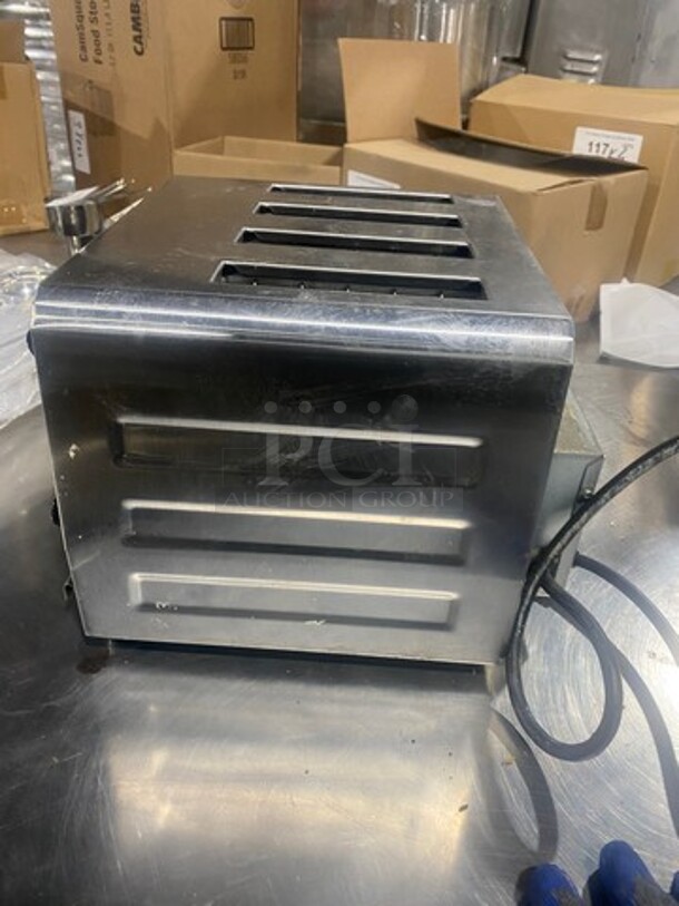 Waring Commercial Countertop Heavy Duty 4 Slot Toaster! Model: WCT800RC SN: 120511 120V - Image 4 of 8