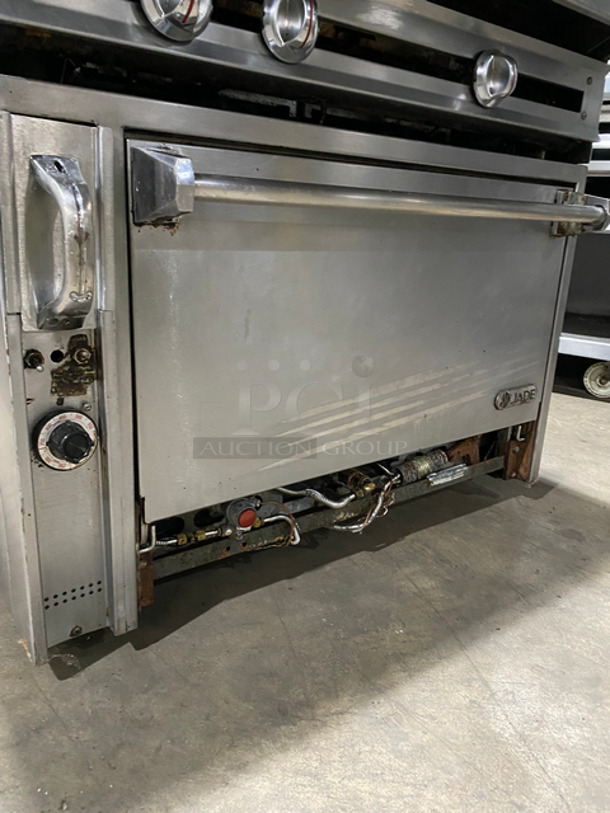Nice! Jade Range Natural Gas Powered Plancha Flat Grill! With  Full Size Convection Oven Underneath! Metal Oven Racks! All Stainless Steel! - Image 9 of 10