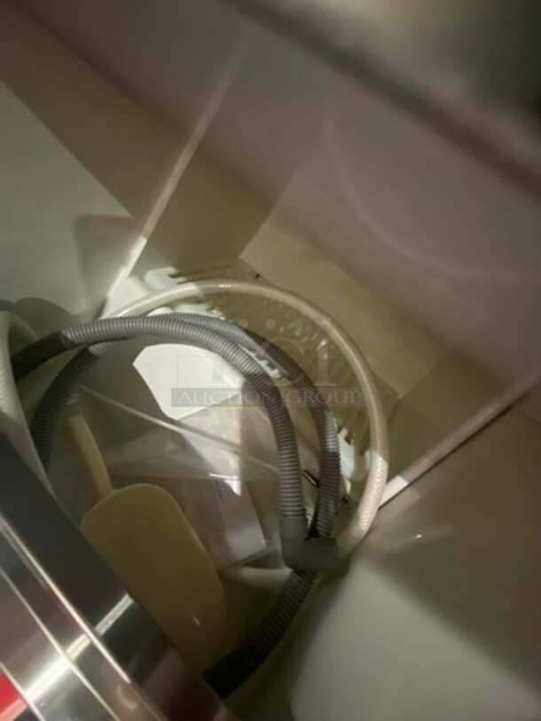 NEW! OUT OF THE BOX! SCRATCH-N-DENT! Whynter Undercounter Ice Maker! Model: FIM450HS 115V - Image 8 of 9