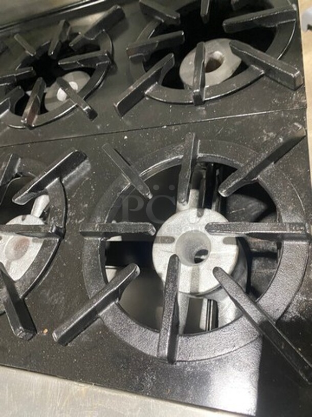 Southbend Commercial Natural Gas Powered 12 Burner Stove! With Raised Back Splash And Salamander Shelf! With 2 Full Size Oven Underneath! All Stainless Steel! On Casters! WORKING WHEN REMOVED! - Image 6 of 10