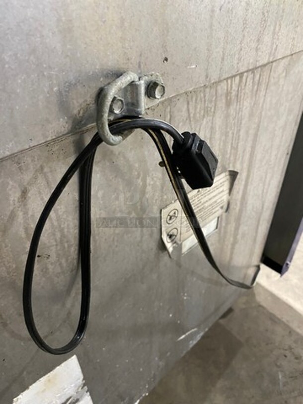 Viking Gas Powered 6 Burner Stove! With Full Size Oven Underneath! All Stainless Steel! - Image 9 of 10