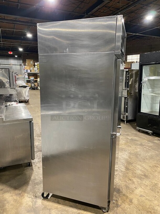 Continental Commercial Single Door Reach-In Cooler! Solid Stainless Steel! On Casters! Model: DL1RSS SN: 14348204 115V 60HZ 1 Phase - Image 4 of 10