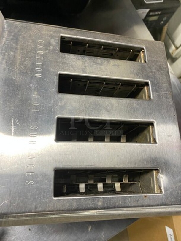 Waring Commercial Countertop Heavy Duty 4 Slot Toaster! Model: WCT805 240V - Image 6 of 8