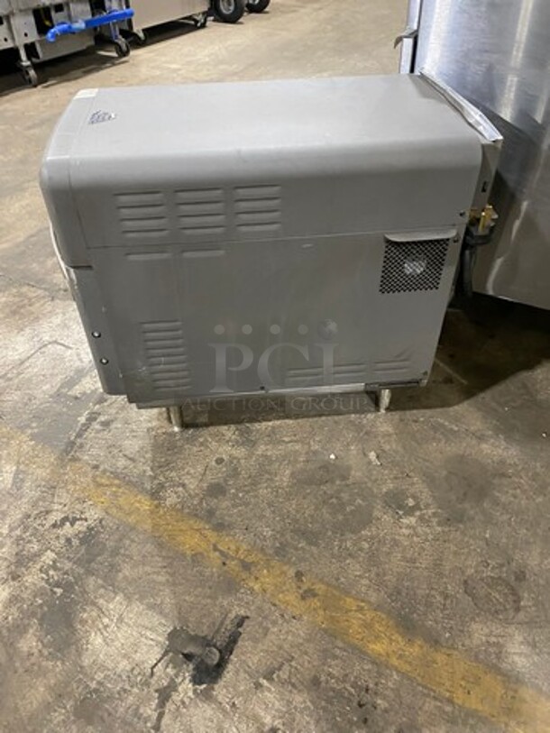 LATE MODEL! 2019 Turbo Chef Commercial Countertop Rapid Cook Oven! On Small Legs! Model: NGO SN: NGOD50141 208/240V 60HZ 1 Phase - Image 3 of 9