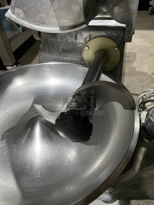 Hobart Counter Top Heavy Duty Buffalo Chopper! Model 84145! Serial 30-182-668! 115V 1 Phase!  - Image 5 of 9