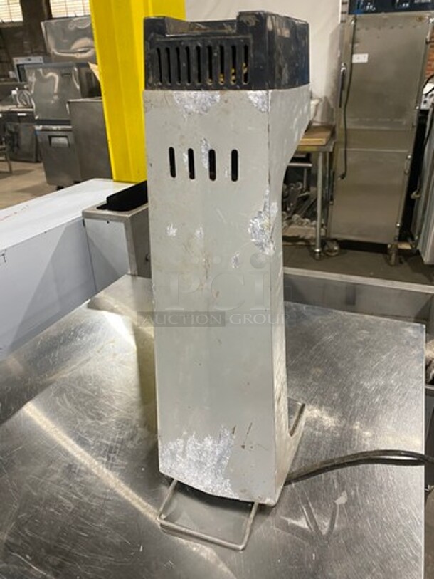 Hamilton Beach 936 Metal Commercial Countertop Single Head Drink Mixer! MODEL936 SN:D4800SP 120V - Image 4 of 8