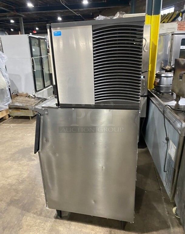 Manitowoc Commercial Ice Making Machine! On Commercial Ice Bin! All Stainless Steel! Model IY0454A161X Serial 1120159369! 115V 1Phase! On Legs! - Image 3 of 9
