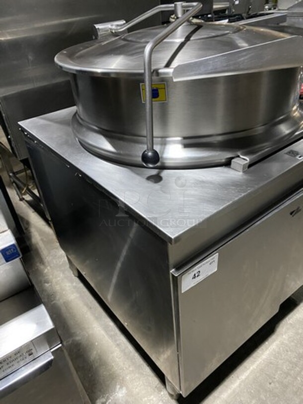 Nice! Late Model  Cleveland Tilted Soup Kettle! All Stainless Steel! Model KDM-40T Serial KDM40TP! On Legs!  - Image 2 of 10