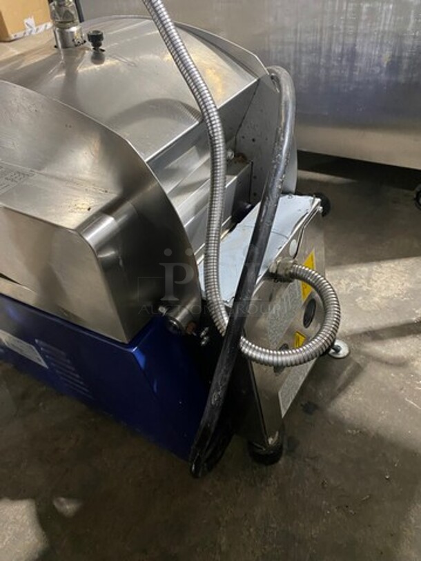LATE MODEL! 2017 Electrolux Commercial Countertop Electric Powered Panini Flat Press! With Digital Controls! Stainless Steel Body! On Small Legs! Model: HSPPA1 SN: 70410034 208V 60HZ 1 Phase! Working When Removed!  - Image 4 of 9