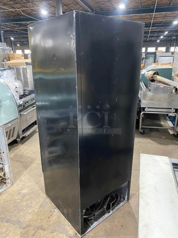 Beverage Air Commercial Single Door Reach In Refrigerator Merchandiser! With View Through Door! With Poly Coated Racks! Model: MT27 115V 60HZ 1 Phase - Image 4 of 8