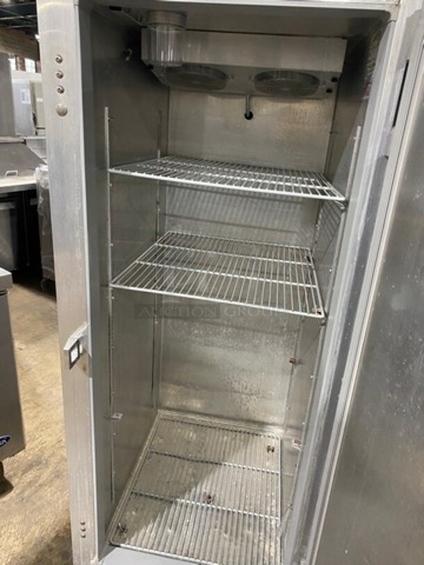 Continental Commercial Single Door Reach In Freezer! All Stainless Steel! On Casters! Model: 1FE SN: 14878381 115V 60HZ 1 Phase - Image 5 of 8