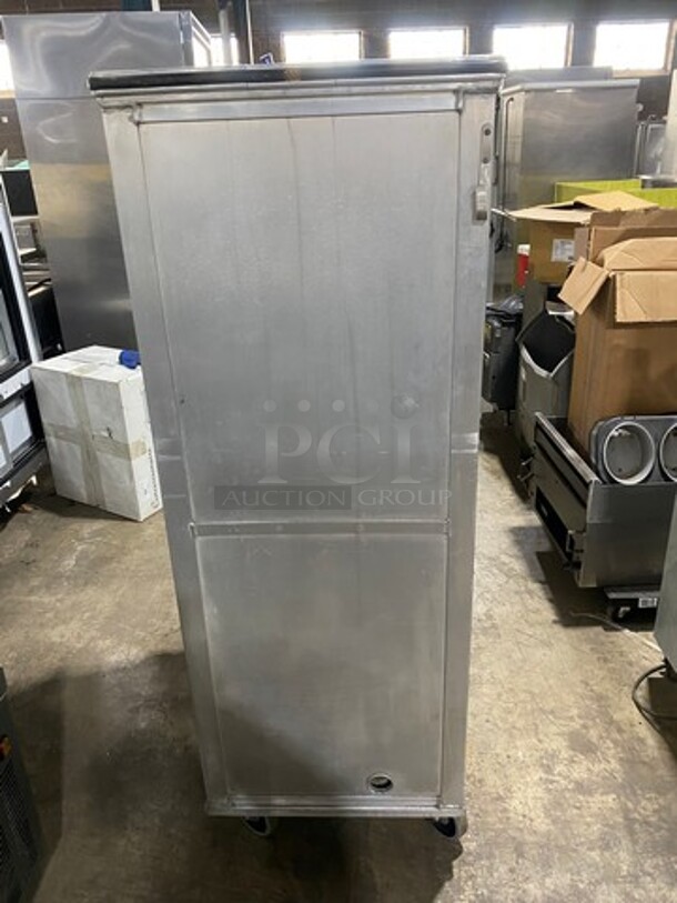 Victory Commercial Single Door Food Warmer/Proofer Cabinet! Stainless Steel! On Casters! - Image 2 of 8