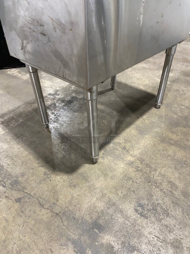 Commercial Undercounter Ice Bin! With Back Splash! Solid Stainless Steel! On Legs! - Image 6 of 7