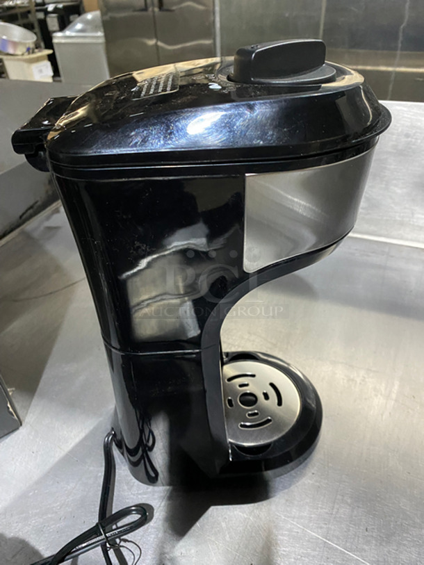 IN THE BOX! Aicook Countertop Single Cup Coffee Maker! Model: CM6652 - Image 5 of 9