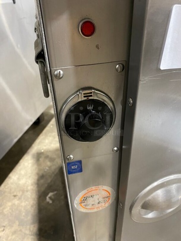 Alto Shaam Commercial Cook And Hold Cabinet! All Stainless Steel! WORKING WHEN REMOVED! Model: 500PH SN: 4406011 125V 60HZ 1 Phase - Image 6 of 7