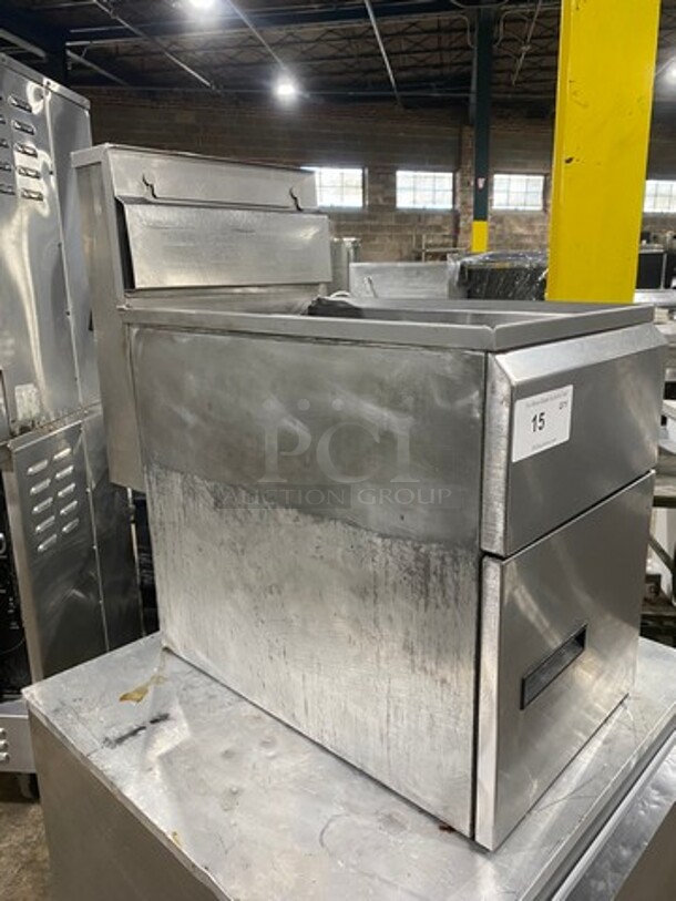 Commercial Countertop Natural Gas Powered Deep Fat Fryer! With Back Splash! All Stainless Steel! - Image 2 of 9