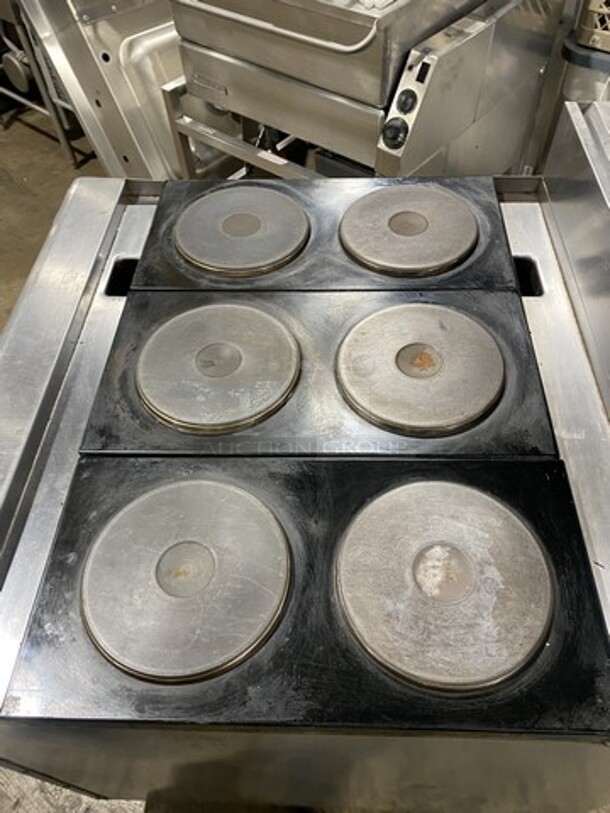 Hobart Electric Powered 6 Burner Stove! With Full Size Oven Underneath! Model HCR43 Serial 481277840! 480V 3 Phase! On Commercial Casters! - Image 5 of 10