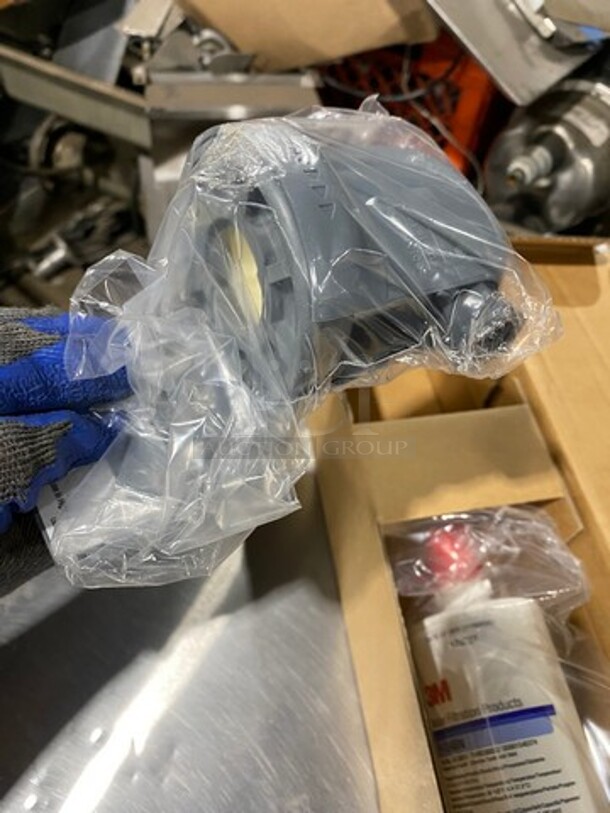 NEW! IN THE BOX! Water Filtration Replacement Cartridge! - Image 5 of 5