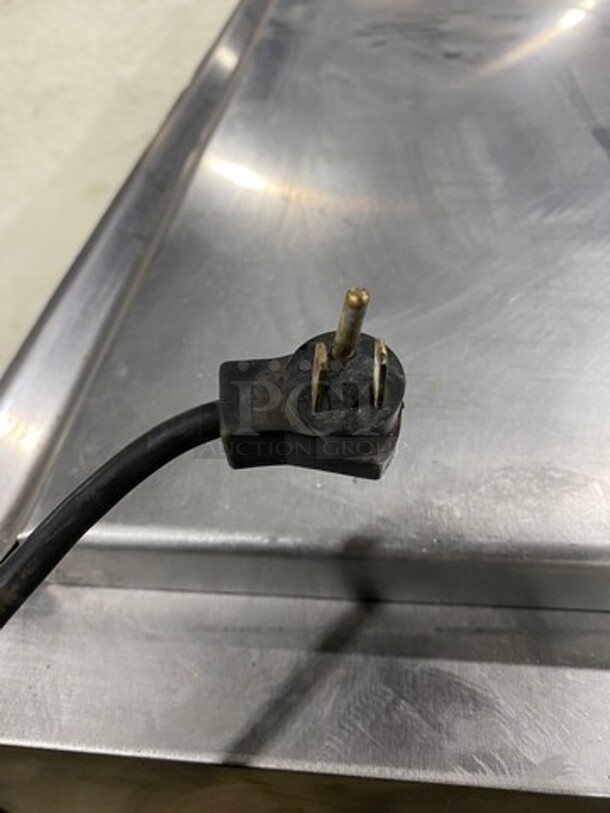 Delfield Commercial Refrigerated Pizza Prep Table! With Commercial Cutting Board! With Single Door Storage Space Underneath! Poly Coated Rack! All Stainless Steel! On Casters! Model: 18648PTB SN: BBR594999T 115V 60HZ 1 Phase - Image 10 of 10