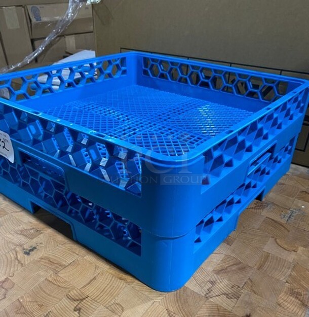 NEW! Carlisle Dish Rack! 2x Your Bid! - Image 2 of 8