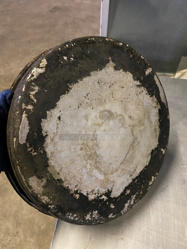 12" Round Metal Baking Pans! 10x Your Bid! - Image 4 of 5