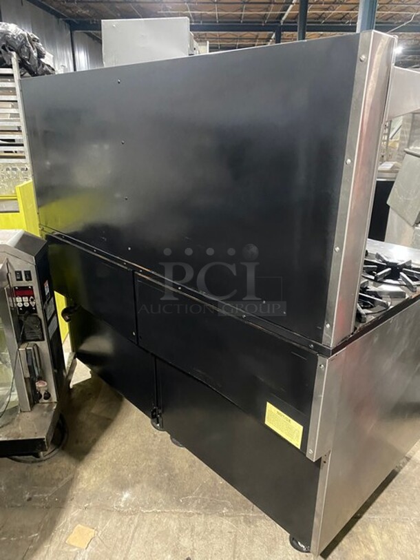 Southbend Commercial Natural Gas Powered 12 Burner Stove! With Raised Back Splash And Salamander Shelf! With 2 Full Size Oven Underneath! All Stainless Steel! On Casters! Working When Removed! - Image 4 of 10