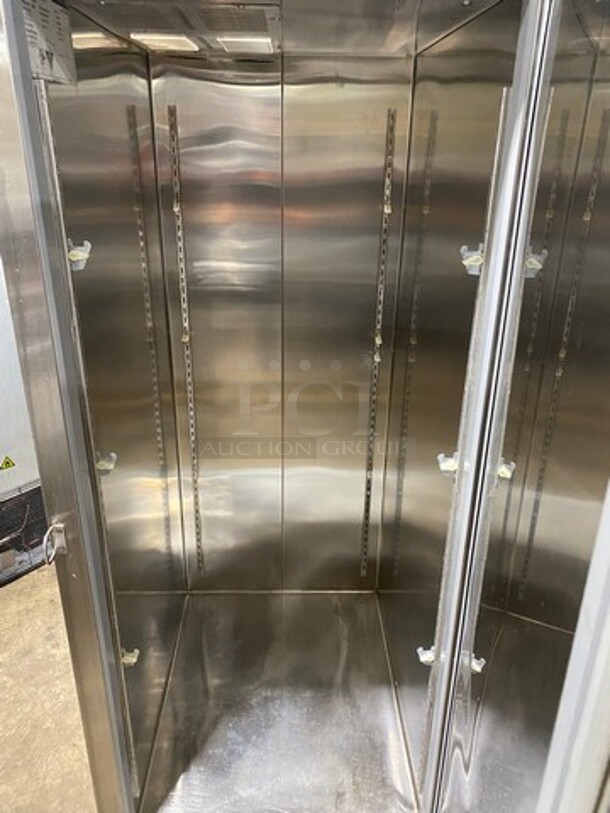 Norlake Commercial Single Door Reach In Refrigerator! All Stainless Steel! On Casters! Model: NR241SSS SN: 15041435 115V 60HZ 1 Phase - Image 5 of 11