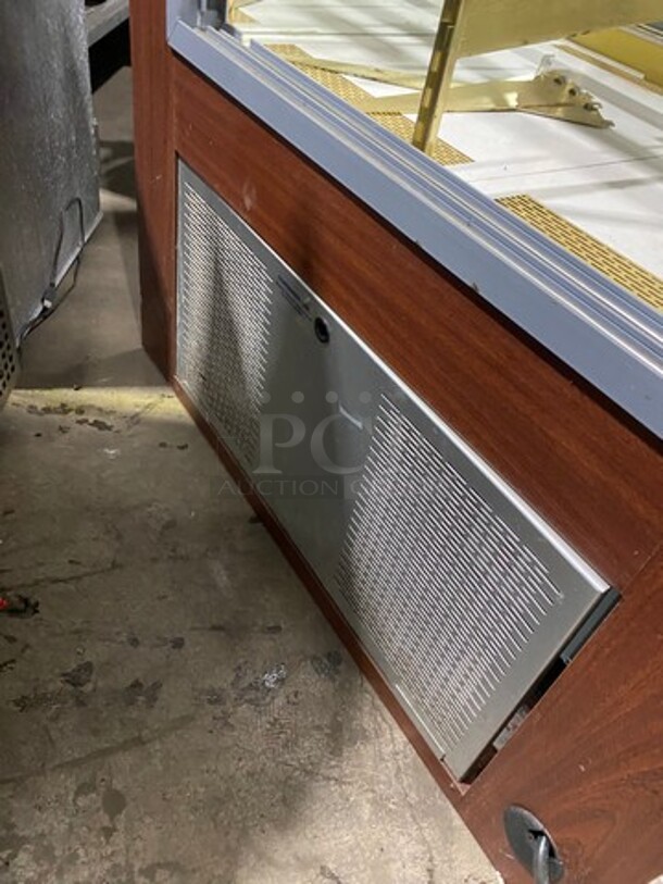 Commercial Dry Bakery Display Case Merchandiser! With Curved Front Glass! With Sliding Rear Access Doors! - Image 5 of 7