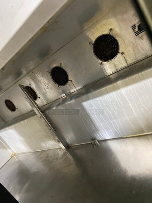 Leader Commercial Refrigerated Food Prep/Serve Station/Cold Pan! With Sneeze Guard! With 2 Door Underneath Storage Space! Stainless Steel Body! HAS BROKEN SIDE GLASS! Model ESLM60SC Serial NR11C0216B! 115V 1Phase! On Casters! - Image 6 of 10
