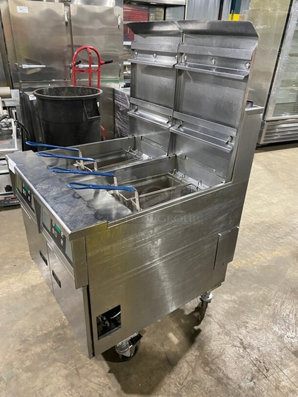 NICE! Pitco Frialator Stainless Steel Commercial Natural Gas Powered 2 Bay Deep Fat Fryer w/ 4 Metal Fry Baskets! On Commercial Casters! MODEL SSH55 SN: G18EA014868 115V   - Image 2 of 11