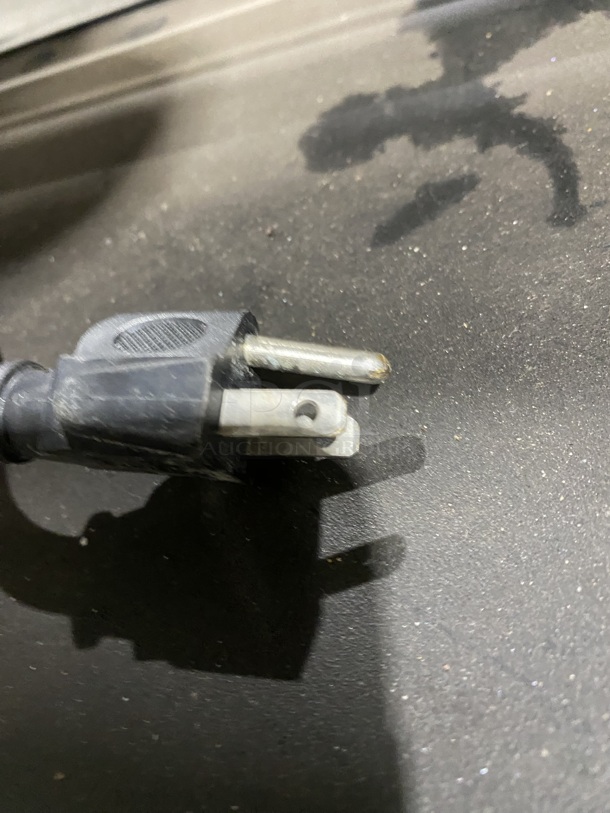 Lakeside Commercial Portable Dry Deli/Bakery Display Rack Merchandiser! On Casters! - Image 7 of 7