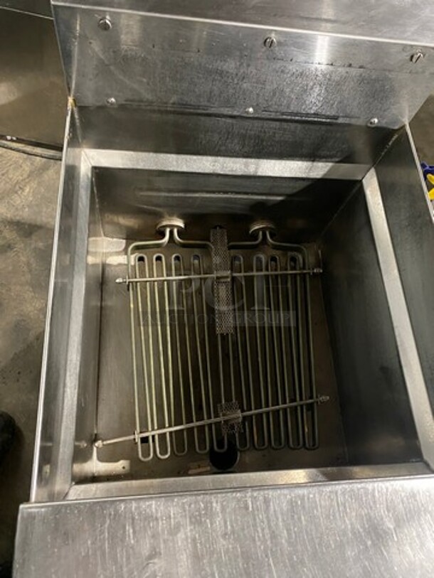 2018 Ultra Fryer Commercial Electric Power 75lbs Deep Fat Fryer! Stainless Steal! On casters! MODEL F52048 SERIAL:F0718395 208-240-480V 3P - Image 5 of 10