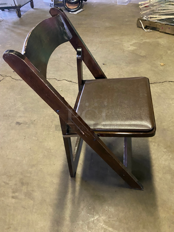 Brown Cushioned Foldable Chairs! Wooden Pattern Body! 10x Your Bid! - Image 5 of 9