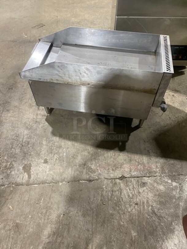 L & J Natural Gas Powered 12 Inch Flat Grill! Model JS1218N Serial 1512037! On Legs!  - Image 3 of 8