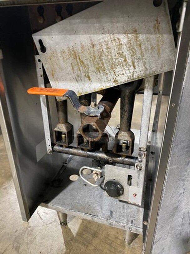 DCS Commercial Natural Gas Powered Deep Fat Fryer! All Stainless Steel! On Legs! - Image 6 of 7