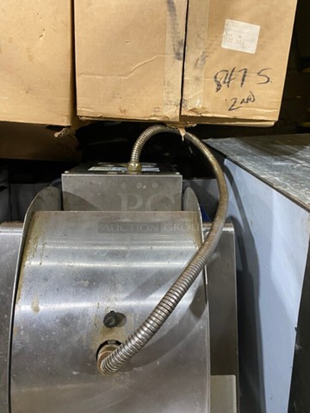 2014 Electrolux Commercial Countertop Electric Powered Panini Flat Press! With Digital Controls! Stainless Steel Body! On Small Legs! Model: HSPPUSAT SN: 44210002 208V 60HZ 1 Phase - Image 4 of 9