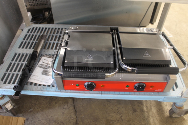 BRAND NEW SCRATCH AND DENT! Avantco 177P84 Stainless Steel Commercial Double Panini Press. 120 Volts, 1 Phase. Tested and Working! - Image 1 of 9