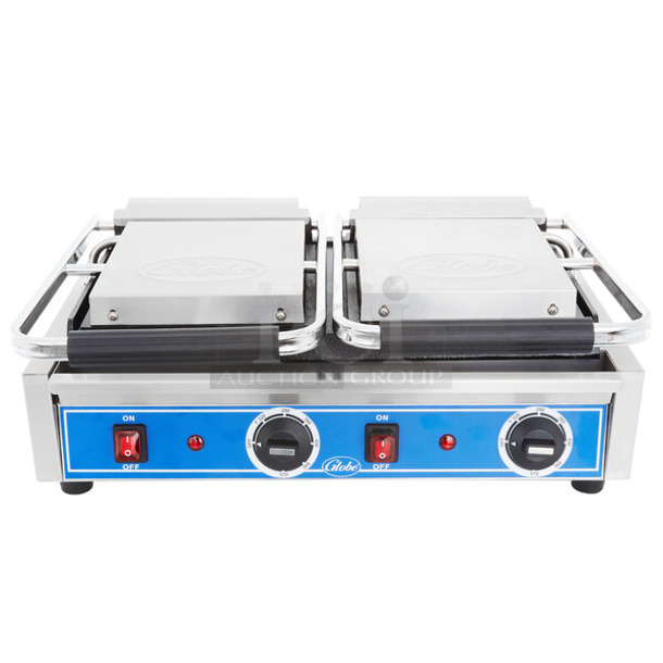 BRAND NEW SCRATCH AND DENT! 2023 Globe GSGDUE10 Stainless Steel Bistro Series Double Sandwich Grill with Smooth Plates - 20" x 10" Cooking Surface. 240 Volts, 1 Phase.  - Image 1 of 6