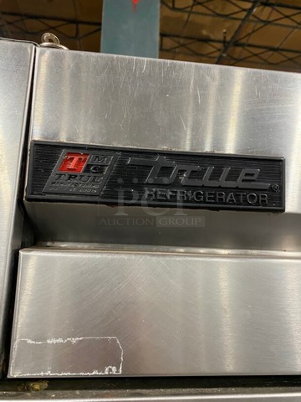 True Commercial 2 Door Reach In Cooler! Poly Coated Racks! All Stainless Steel! Model: T49 SN: 6950022 115V 60HZ 1 Phase - Image 8 of 9