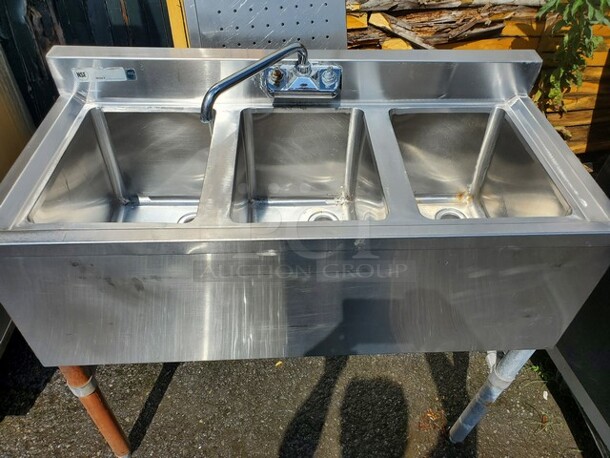 Stainless Steel 3 Compartment Sink! - Image 1 of 3