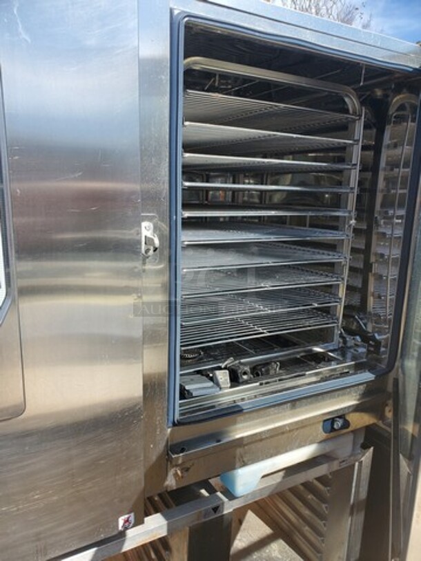 Rational Combi Steamer Electric CPC 102/04 440-480V Stand included! - Image 7 of 8