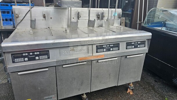 Frymaster FFMPH355BLSC Natural Gas 3 Bay Fryer with Dump Station. - Image 5 of 9