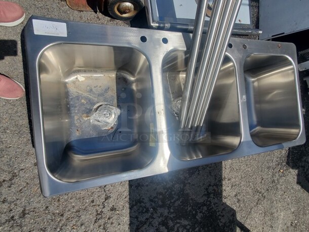  Stainless Steel 3 Bay Sink. (55Wx25Dx15H) - Image 5 of 5